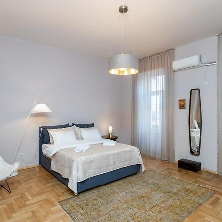 Stylish 2Br Apt In The Heart Of Old Тбилиси Экстерьер фото