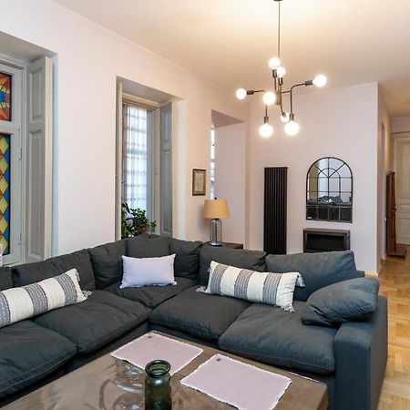 Stylish 2Br Apt In The Heart Of Old Тбилиси Экстерьер фото